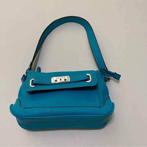 Chaps Handbags - ❤️ Chaps blue short strap handbag.